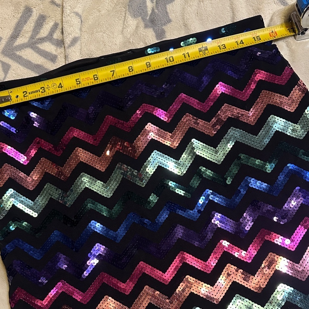 NWT Express Vibrant Sequin Chevron Mini Skirt - Picture 5 of 6